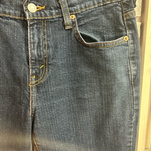 Levi ladies 6 dark denim bootcut jeans - Picture 3 of 9